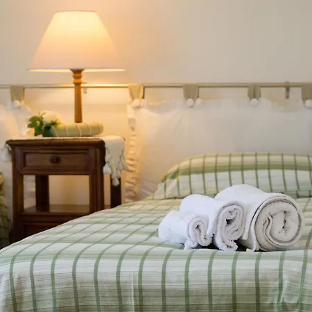 Casa Sulla Via Di Francesco غوبيو