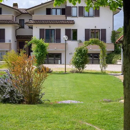 شقة Casa Sulla Via Di Francesco غوبيو